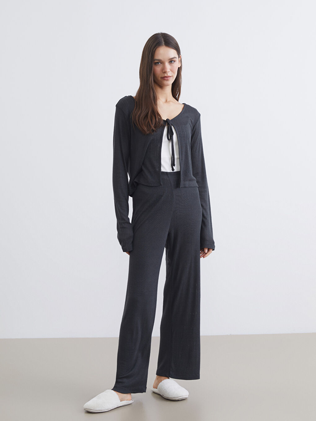 Antrasit Bağlamalı Yaka Dokulu Kadın Pijama Takımı-1