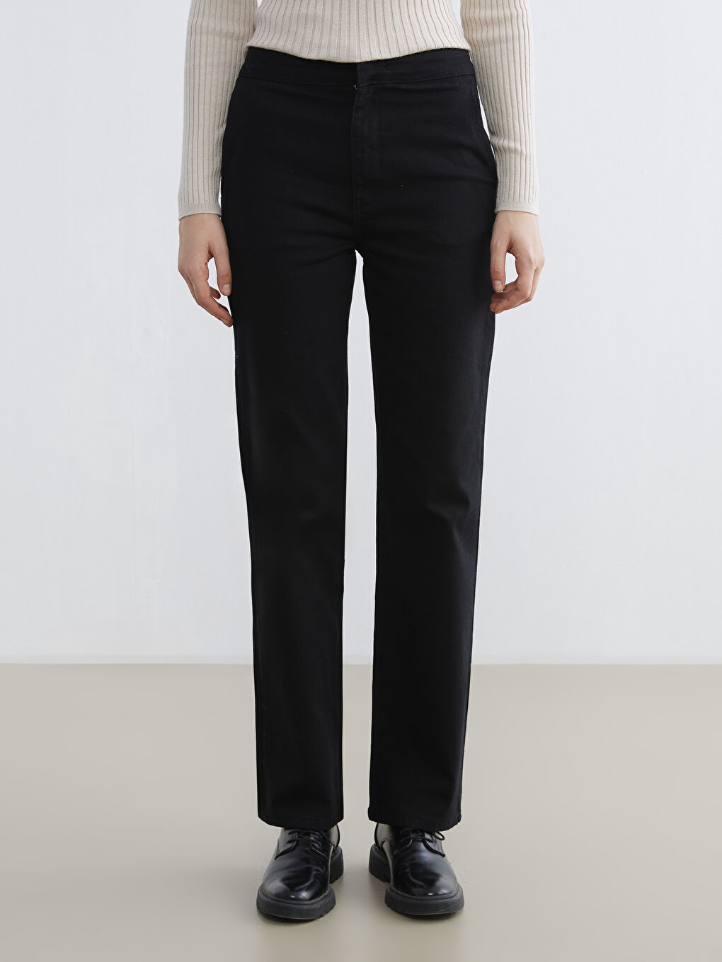 Siyah Flare Kadın Jean Pantolon-1