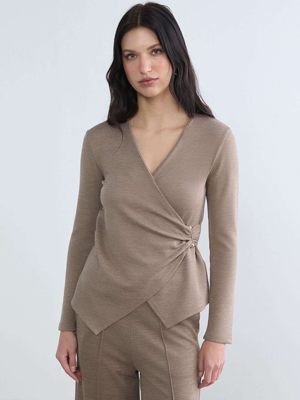 بلوز بێجی ژن