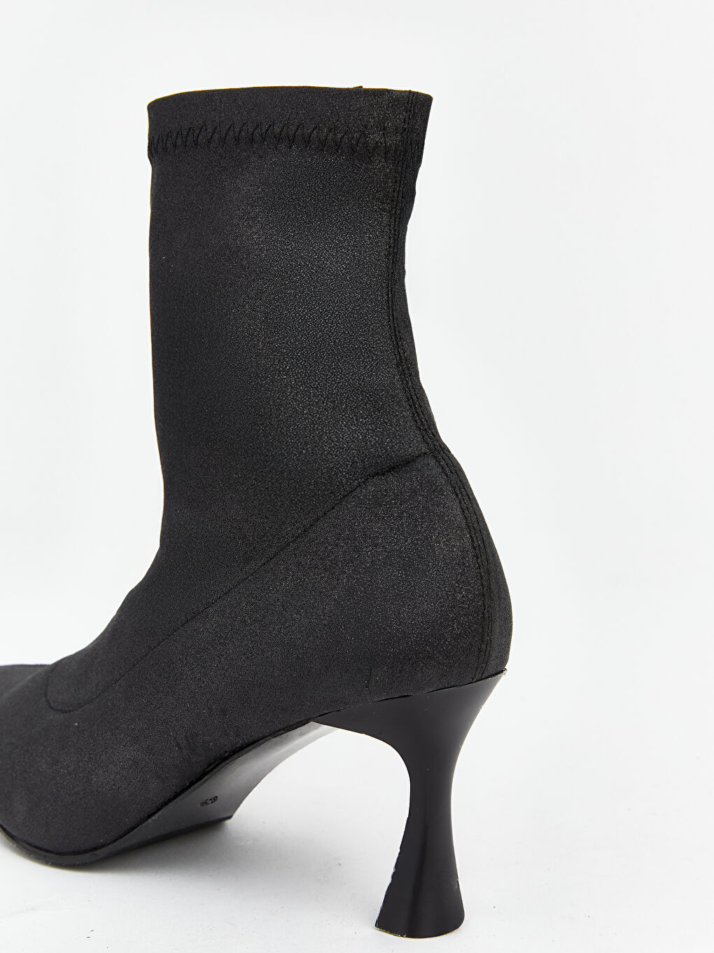 Siyah Fermuarlı Kadın Topuklu Bot-4