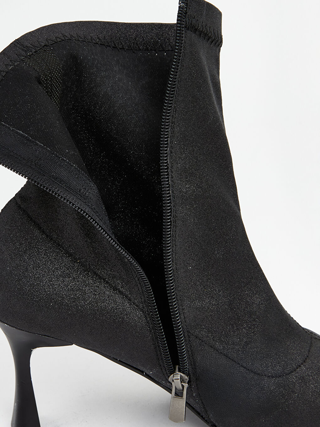 Siyah Fermuarlı Kadın Topuklu Bot-6