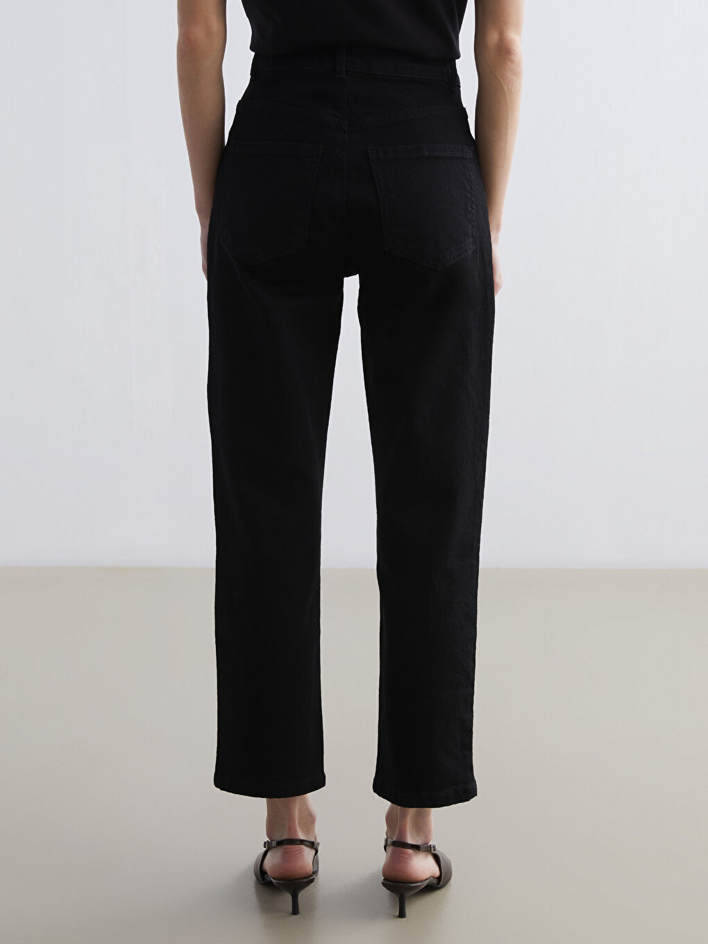 Siyah Straight Fit Kadın Jean Pantolon-3