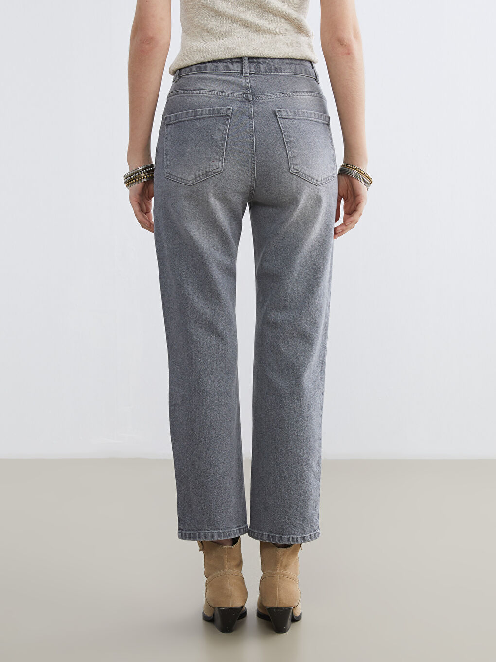 Gri Straight Fit Kadın Jean Pantolon-3