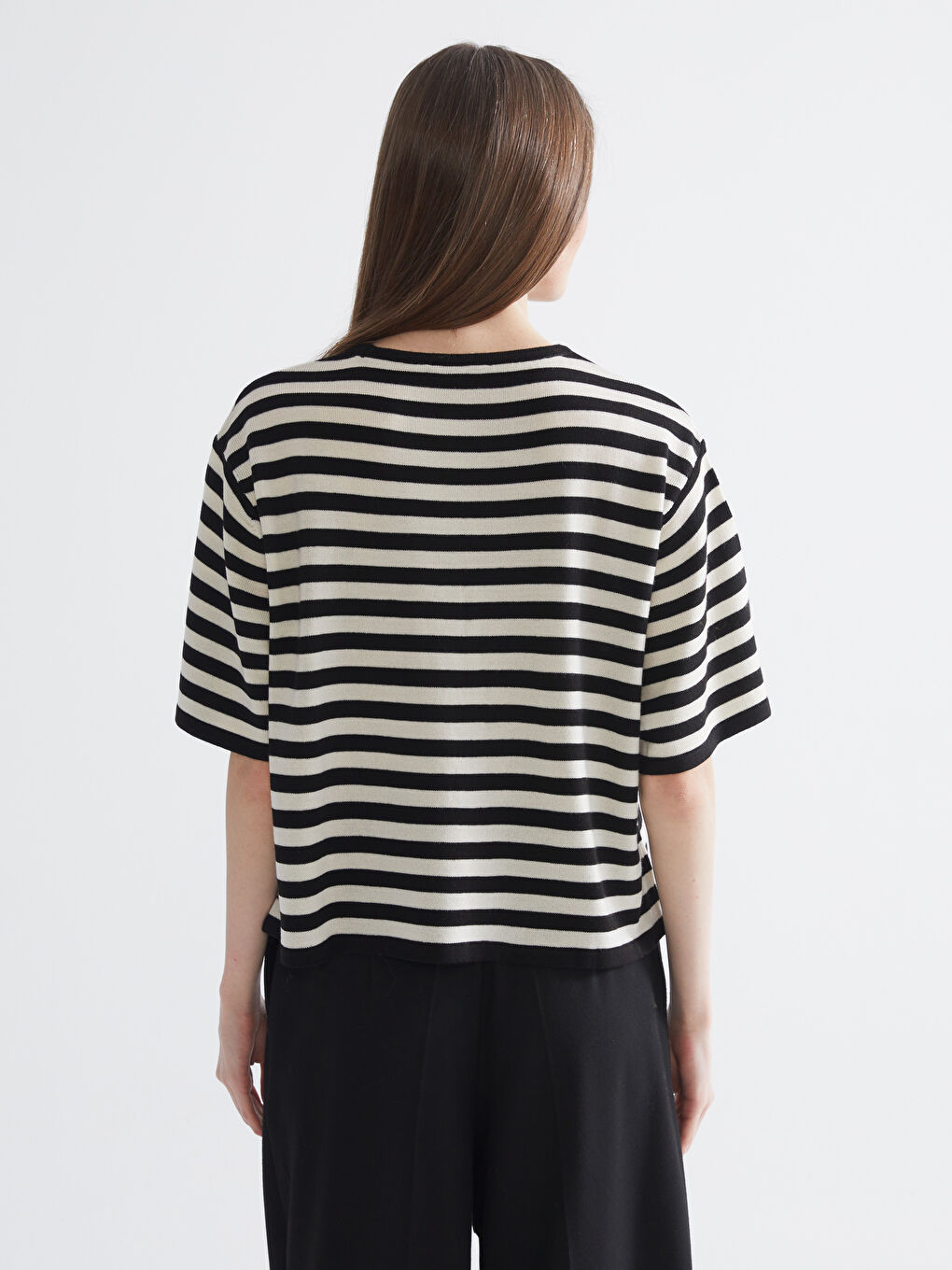 Siyah Bisiklet Yaka Çizgili Kadın Triko Kazak-3
