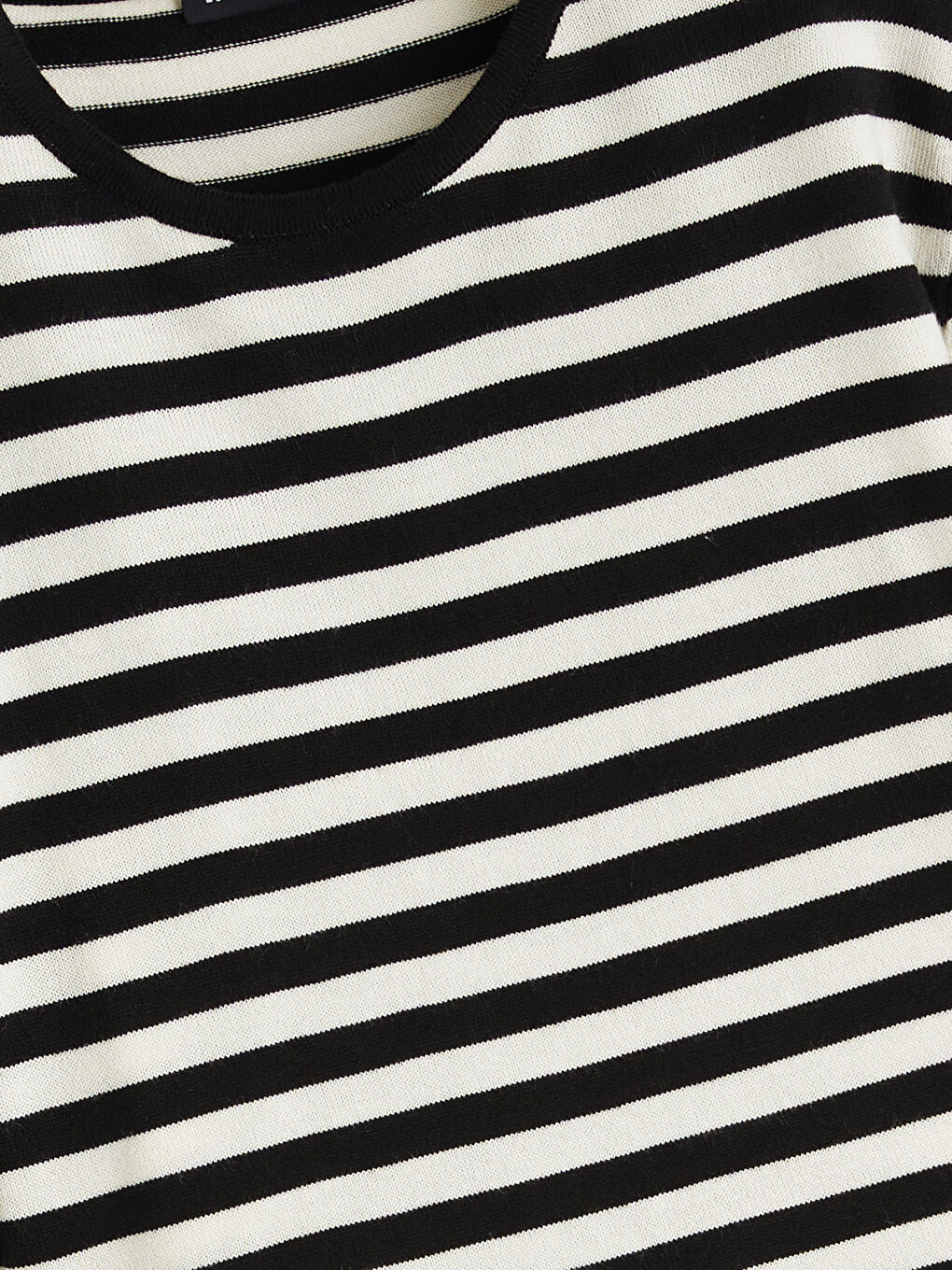 Siyah Bisiklet Yaka Çizgili Kadın Triko Kazak-5