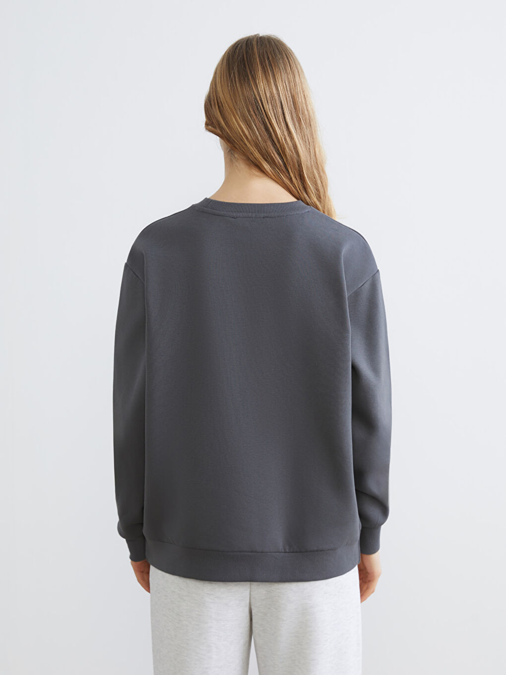 Antrasit Bugs Bunny Baskılı Oversize Kadın Kalın Sweatshirt-3