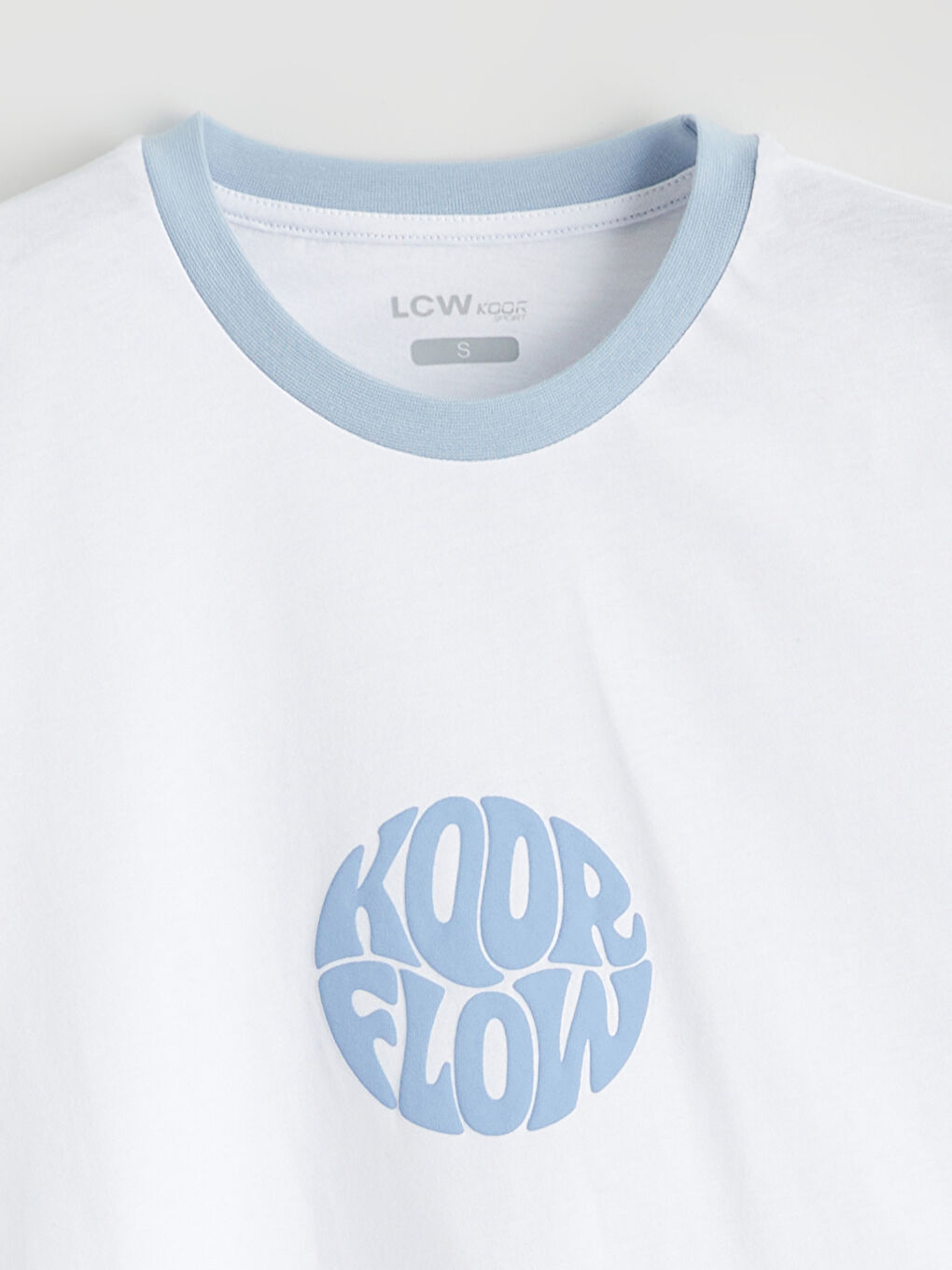 Beyaz Bisiklet Yaka Baskılı Kadın Spor Tişört-5