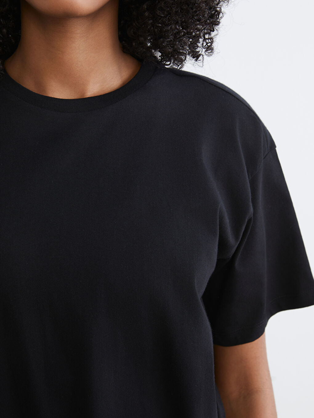 Siyah Bisiklet Yaka Baskılı Oversize Kadın Spor Tişört-3