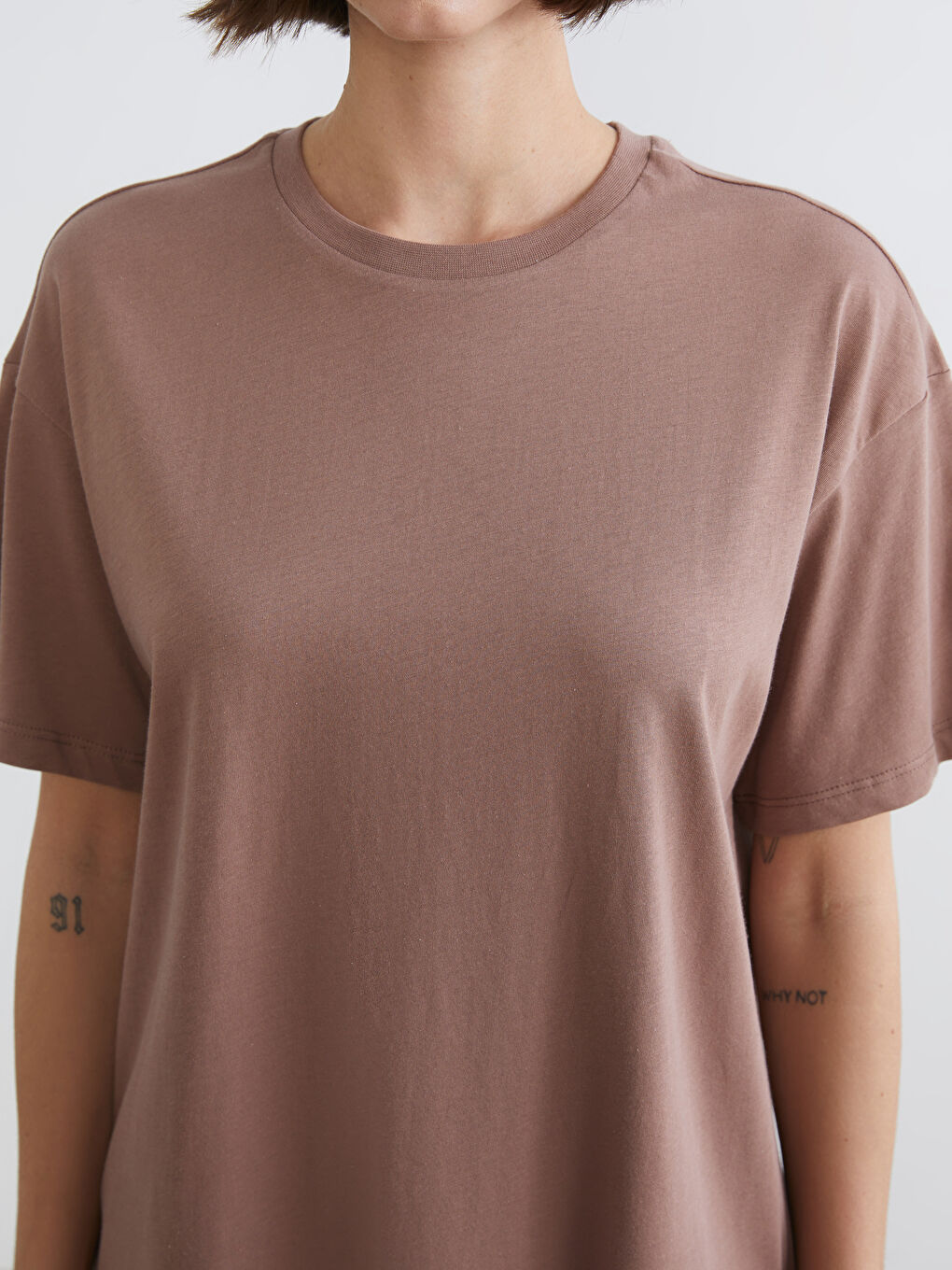 Kahverengi Bisiklet Yaka Baskılı Oversize Kadın Spor Tişört-2