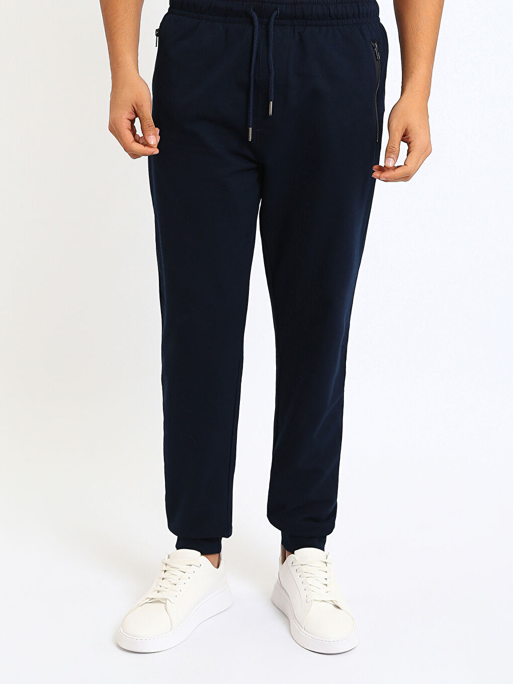 Man NAVY Sweatpants-1