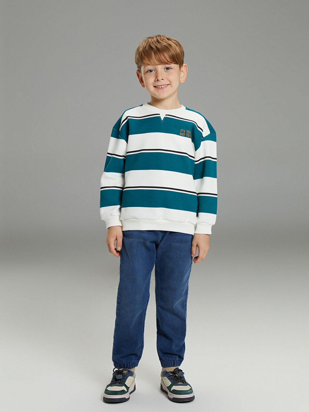 მრგვალი საყელო ზოლიანი ბიჭებისთვის თბილი ზედა-1