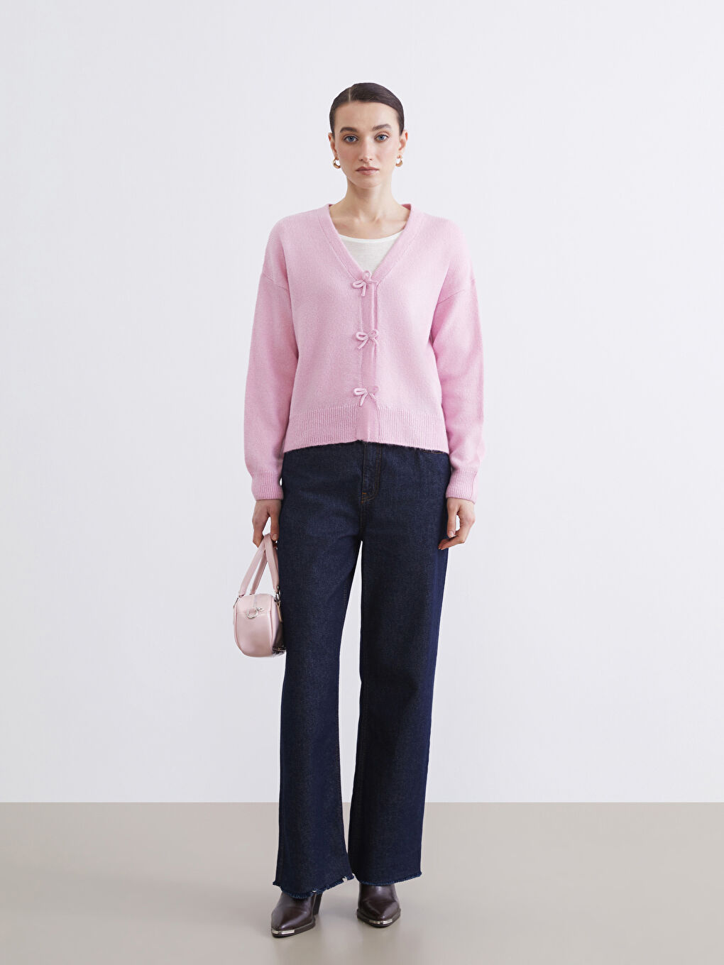 Pembe V Yaka Kadın Triko Hırka	-1