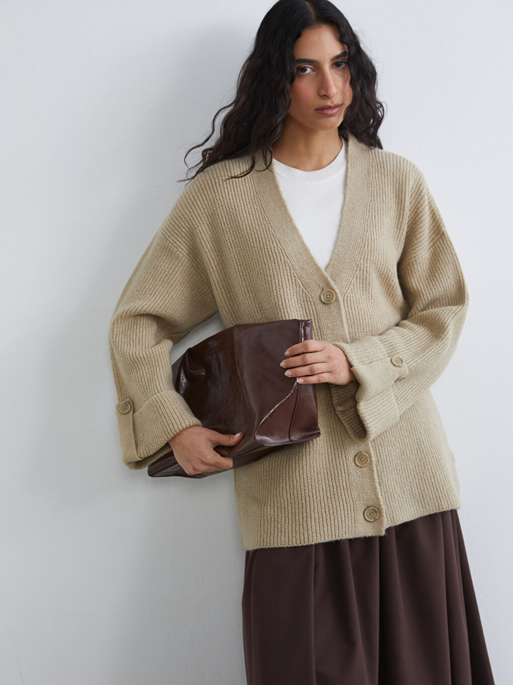 Bej V Yaka Kadın Triko Hırka