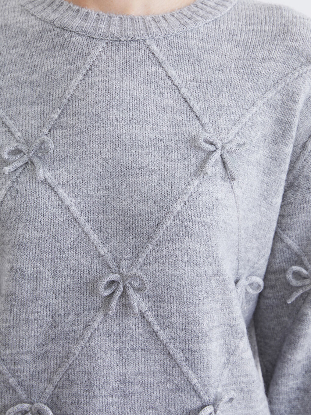 Crew Neck Knitted Sweater with Bow Detail-2