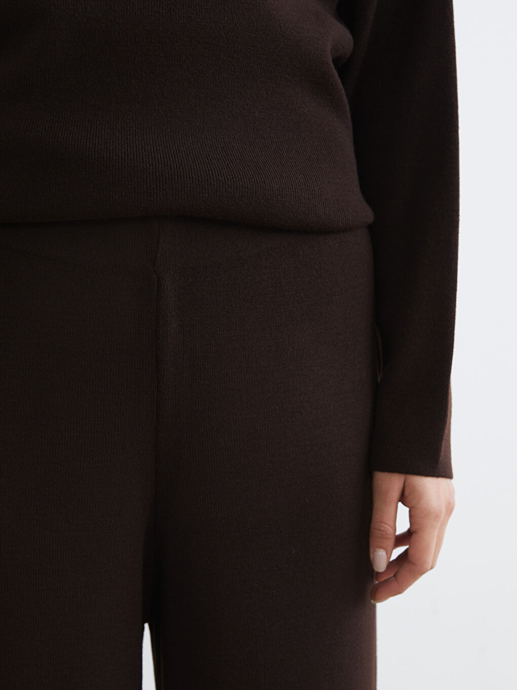 Kahverengi Beli Lastikli Geniş Paça Kadın Triko Pantolon-2