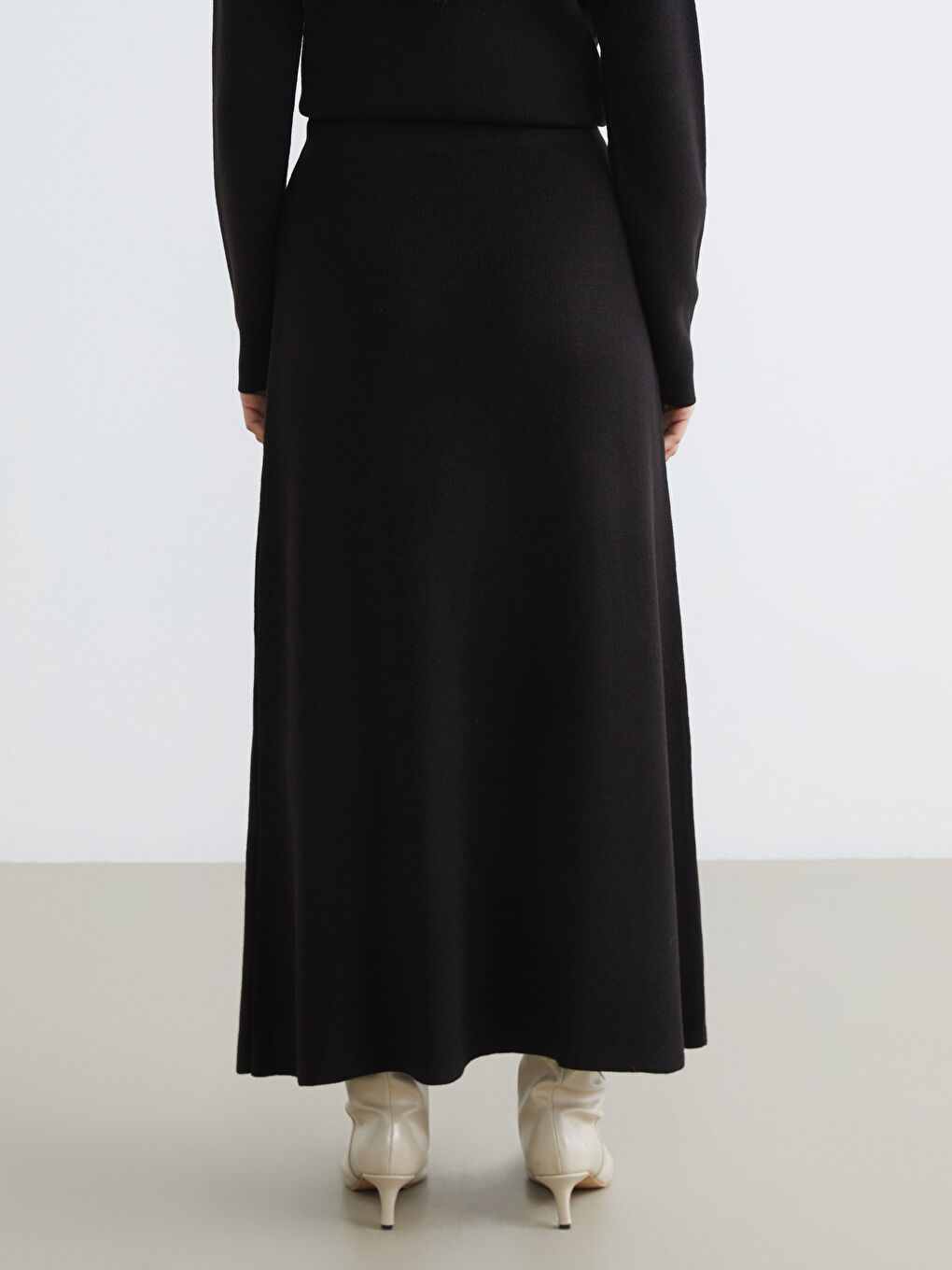 Elastic Waist Knitwear Skirt-3