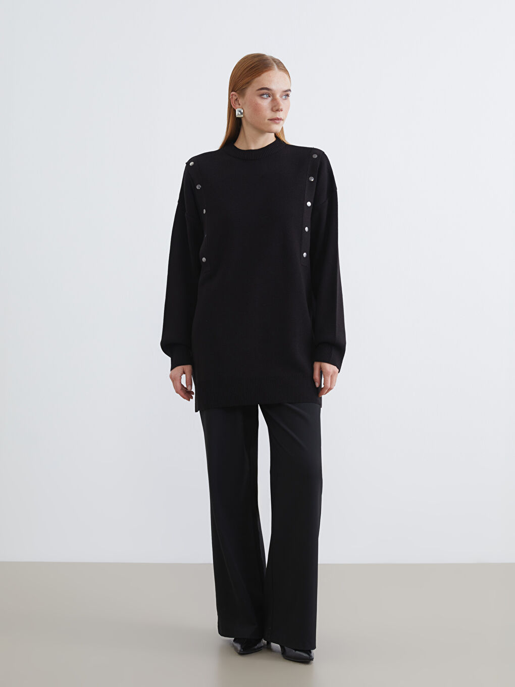 Siyah Bisiklet Yaka Kadın Triko Tunik-1