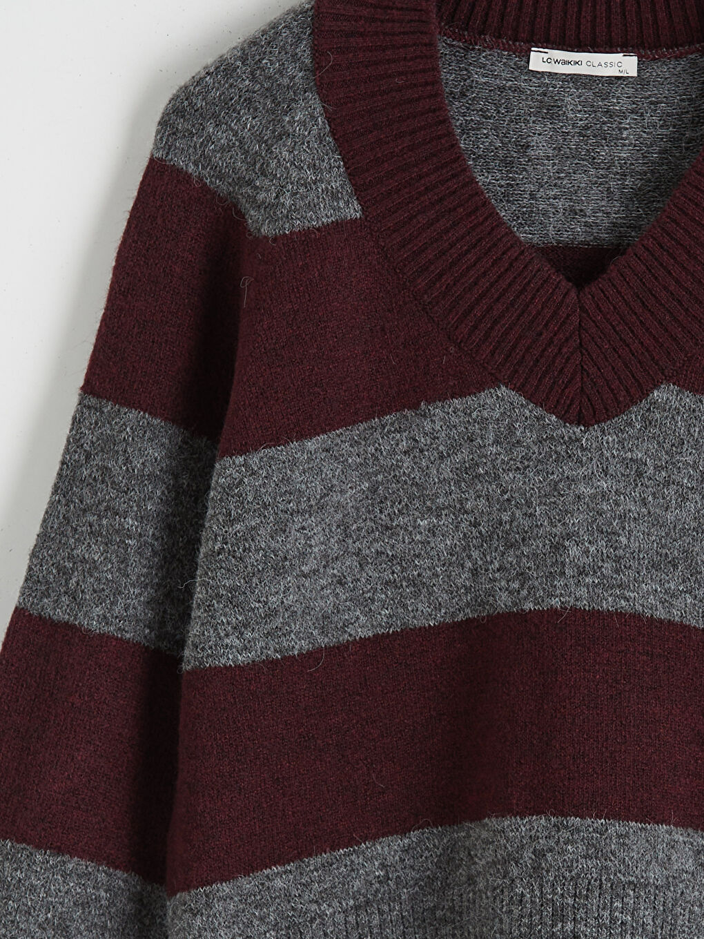 Bordo V Yaka Çizgili Oversize Kadın Triko Kazak-5