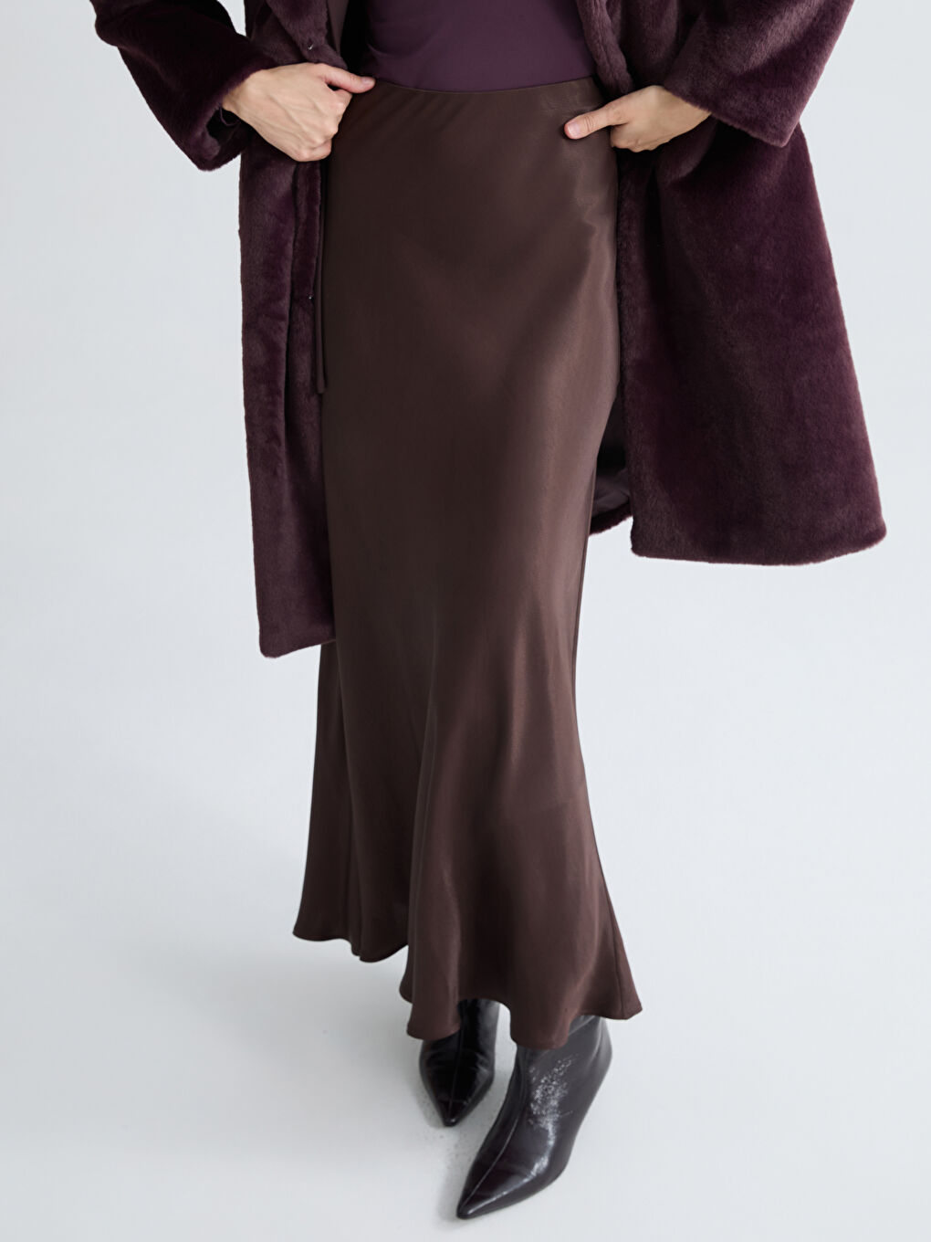 Kahverengi Beli Lastikli A Kesim Saten Etek-2