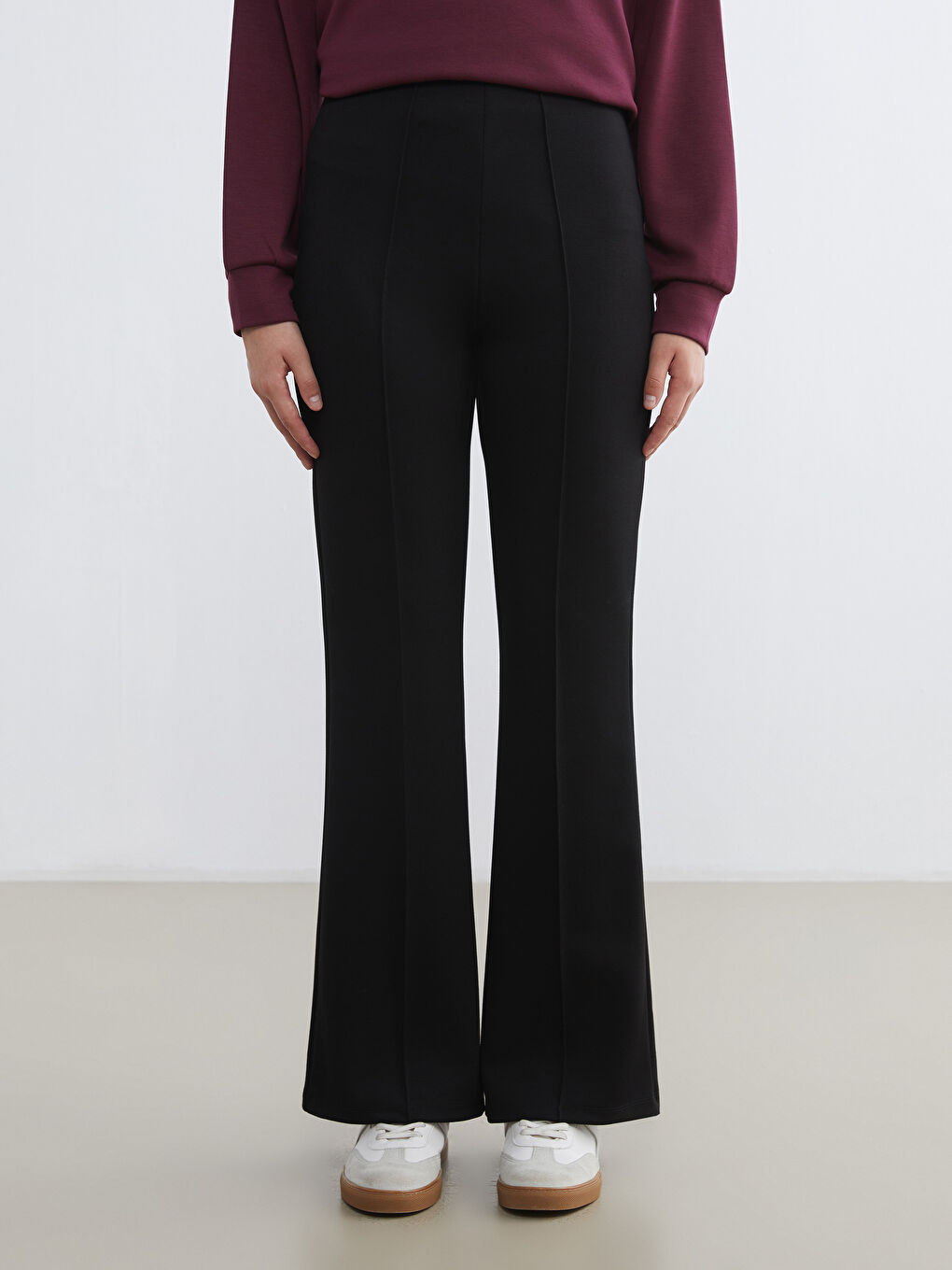 Siyah Beli Lastikli İspanyol Paça Kadın Eşofman Altı-1