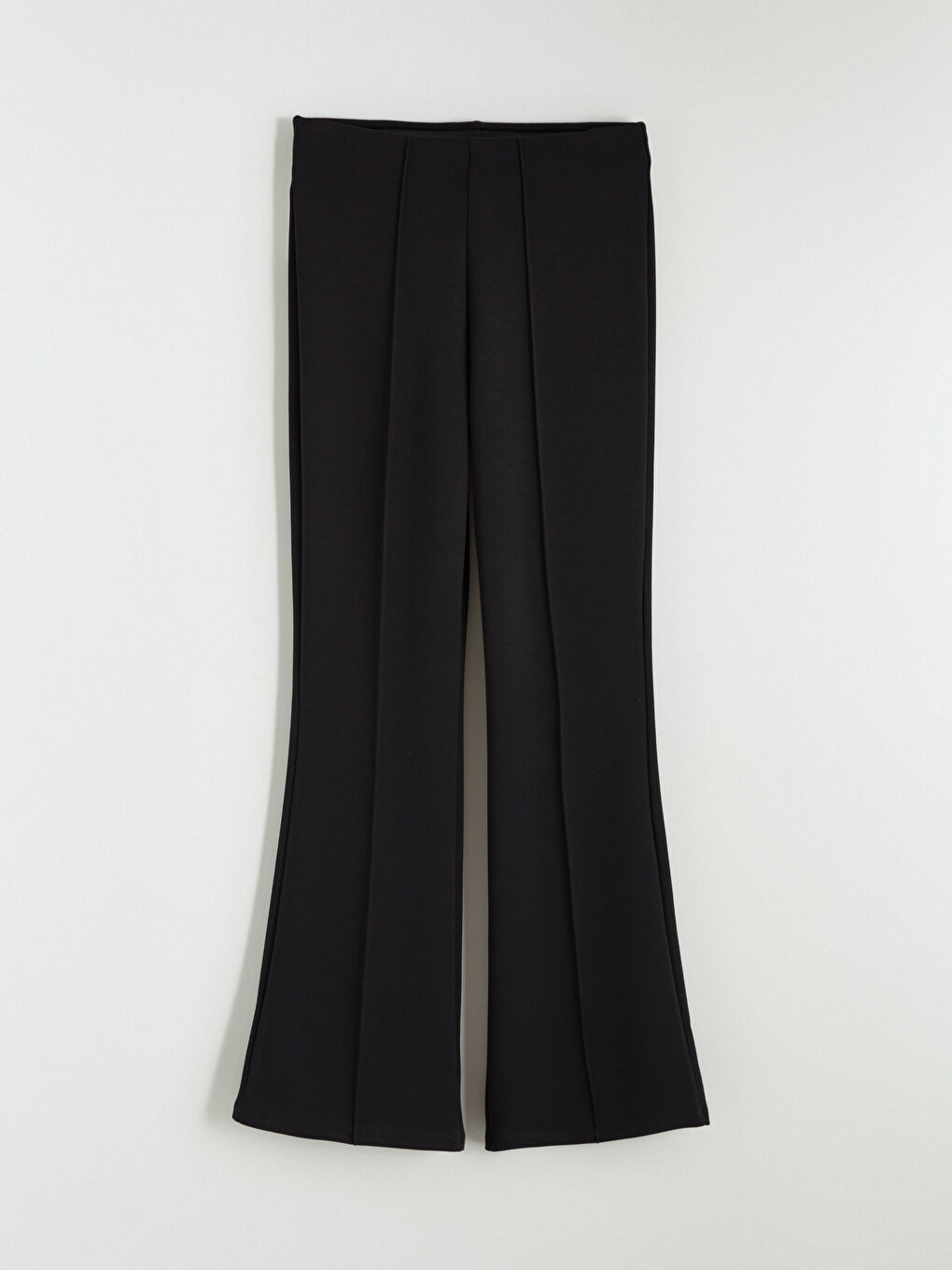 Siyah Beli Lastikli İspanyol Paça Kadın Eşofman Altı-4