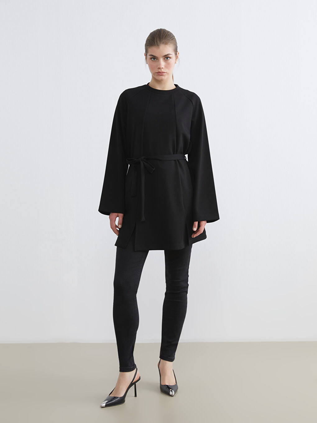 Siyah Bisiklet Yaka Kadın Sweatshirt Tunik-1