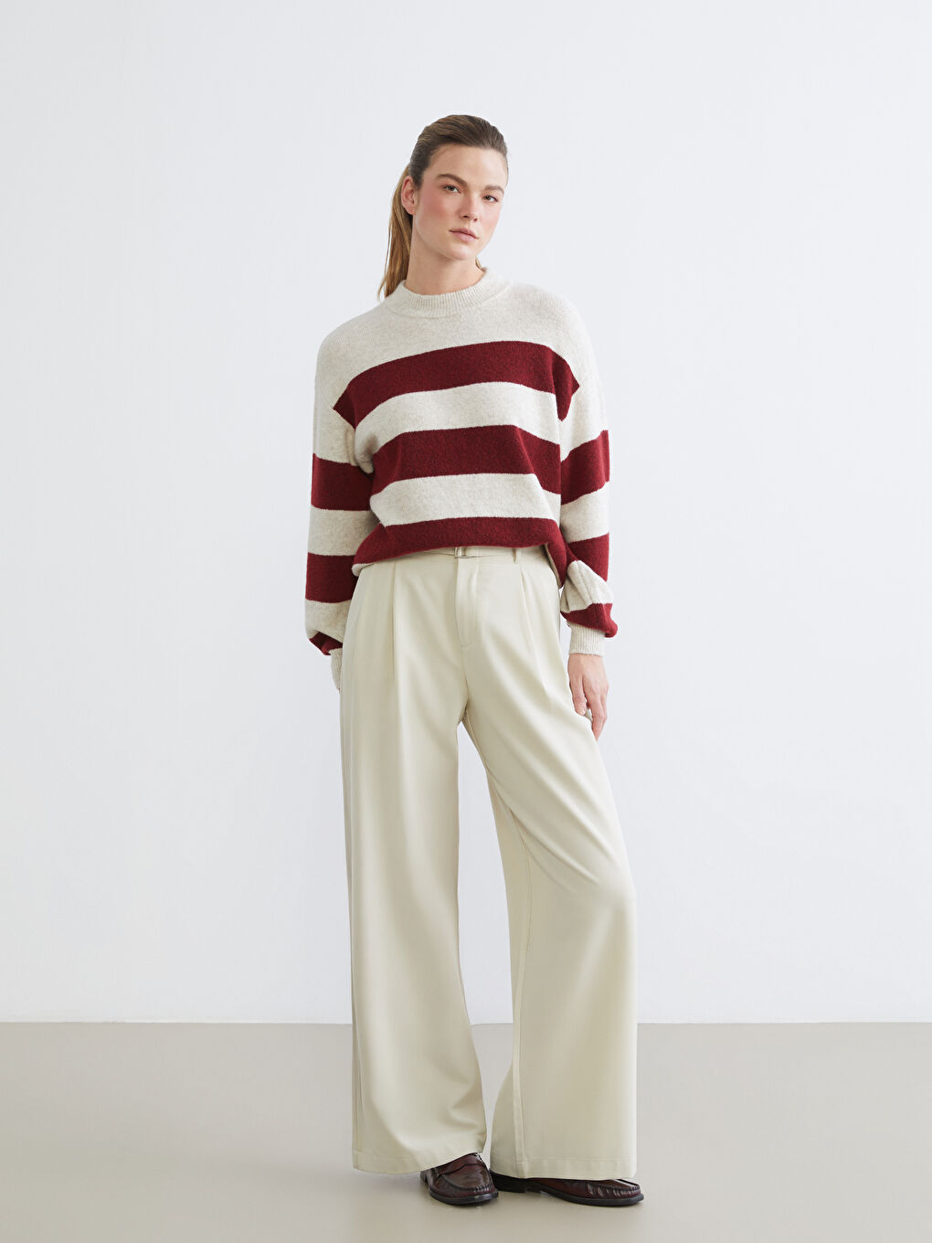 Crew Neck Striped Women's Knitwear Sweater-1