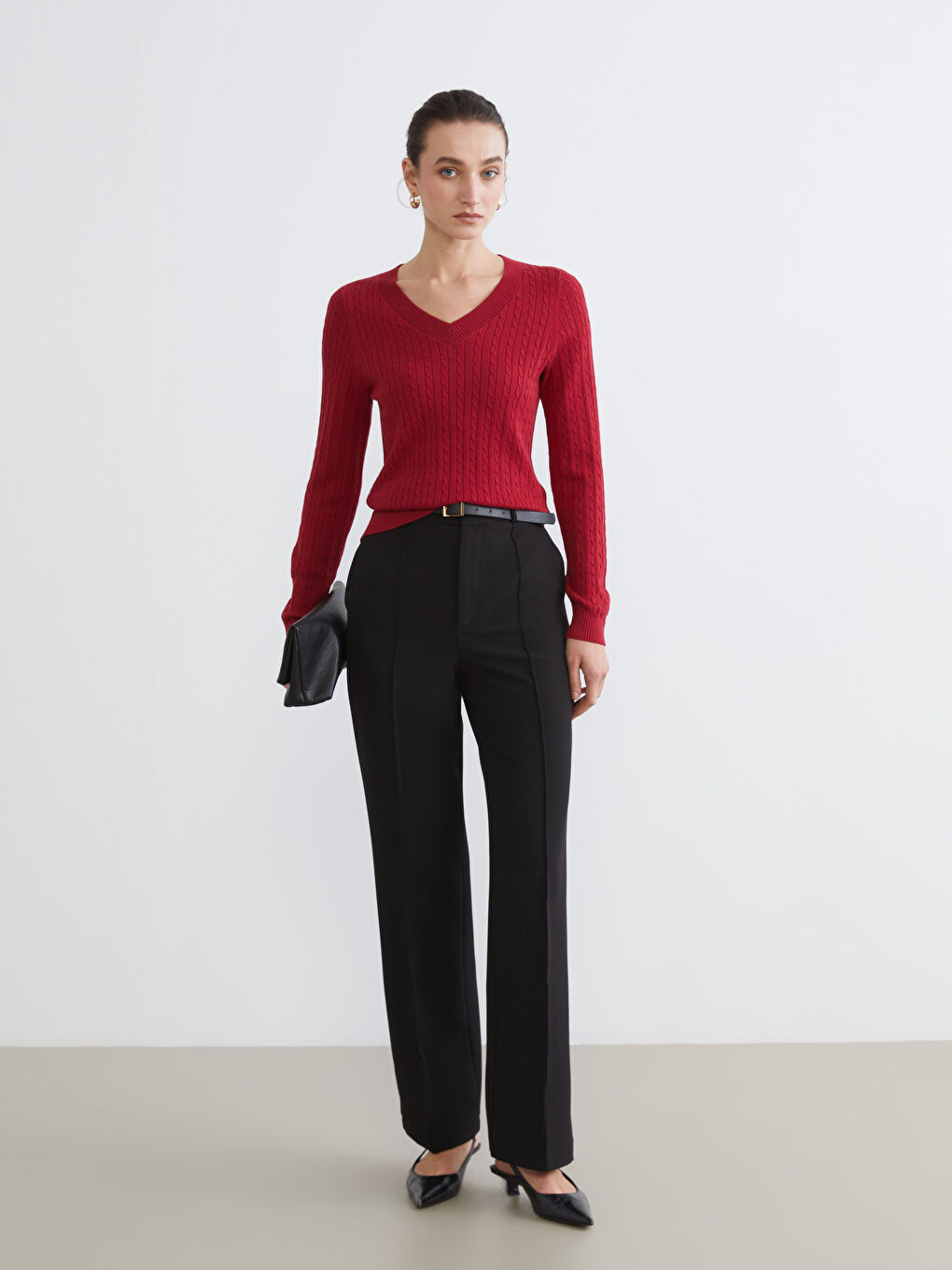 Свитер из трикотажа с V-образным вырезом и узором для женщин-1