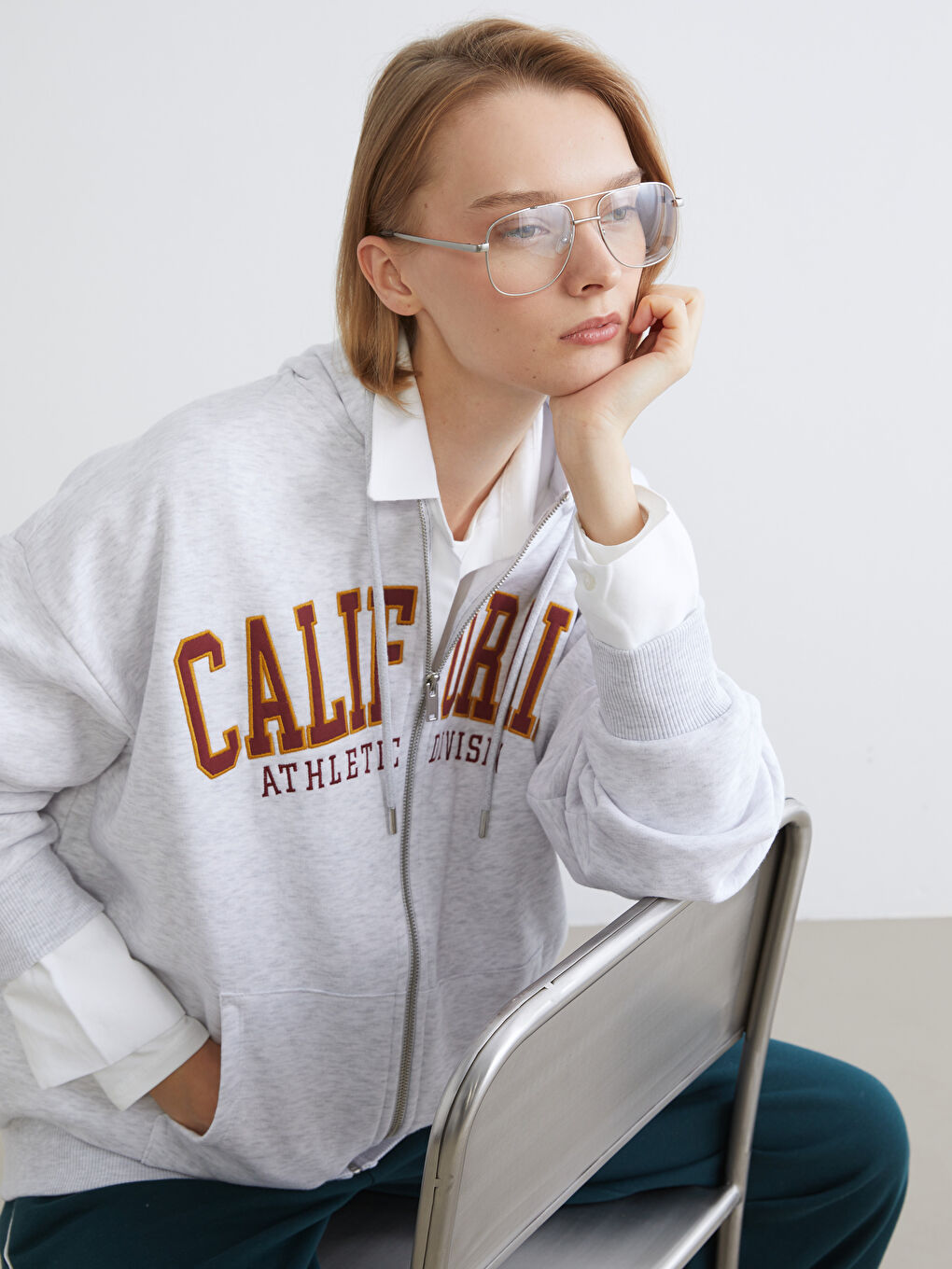 Gri California Baskılı Kadın Kalın Fermuarlı Sweatshirt
