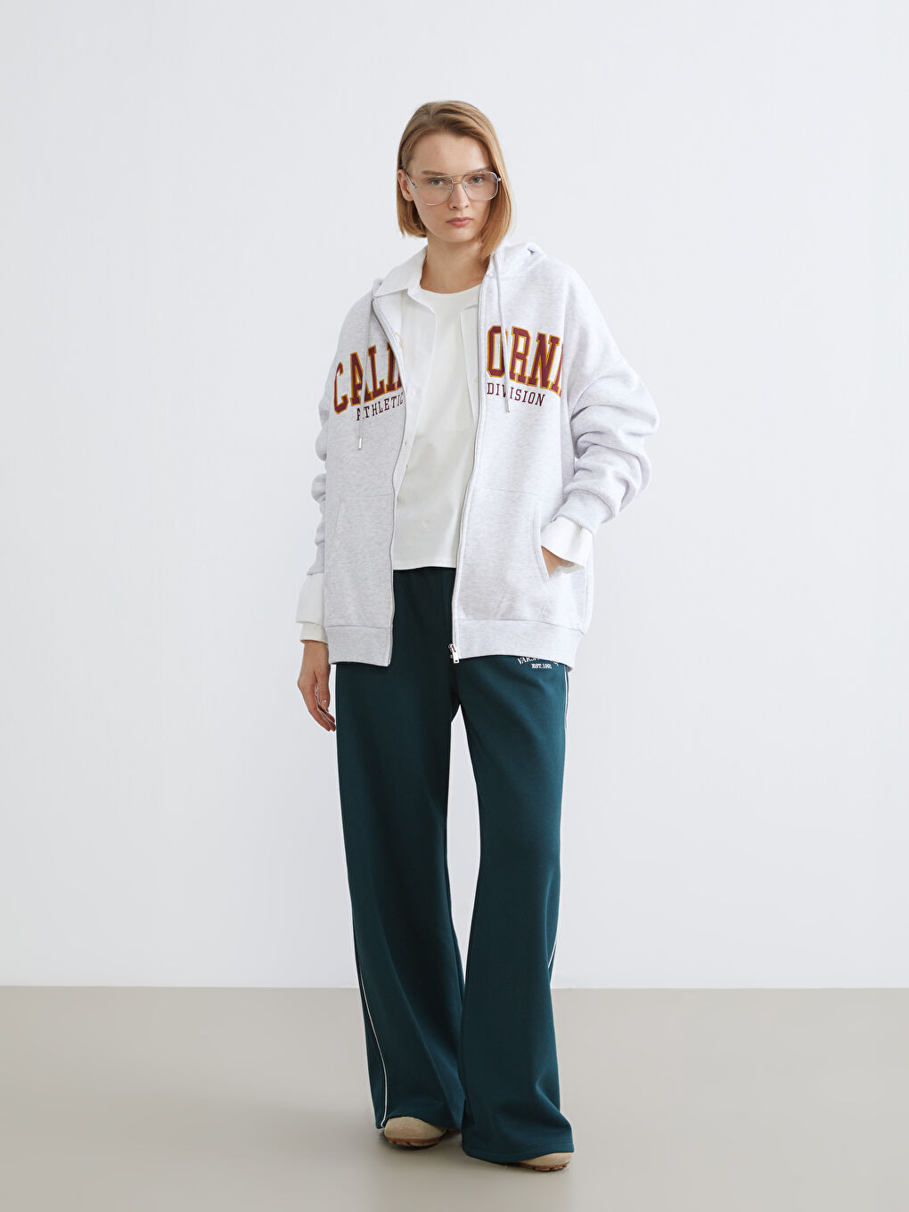 Gri California Baskılı Kadın Kalın Fermuarlı Sweatshirt-1