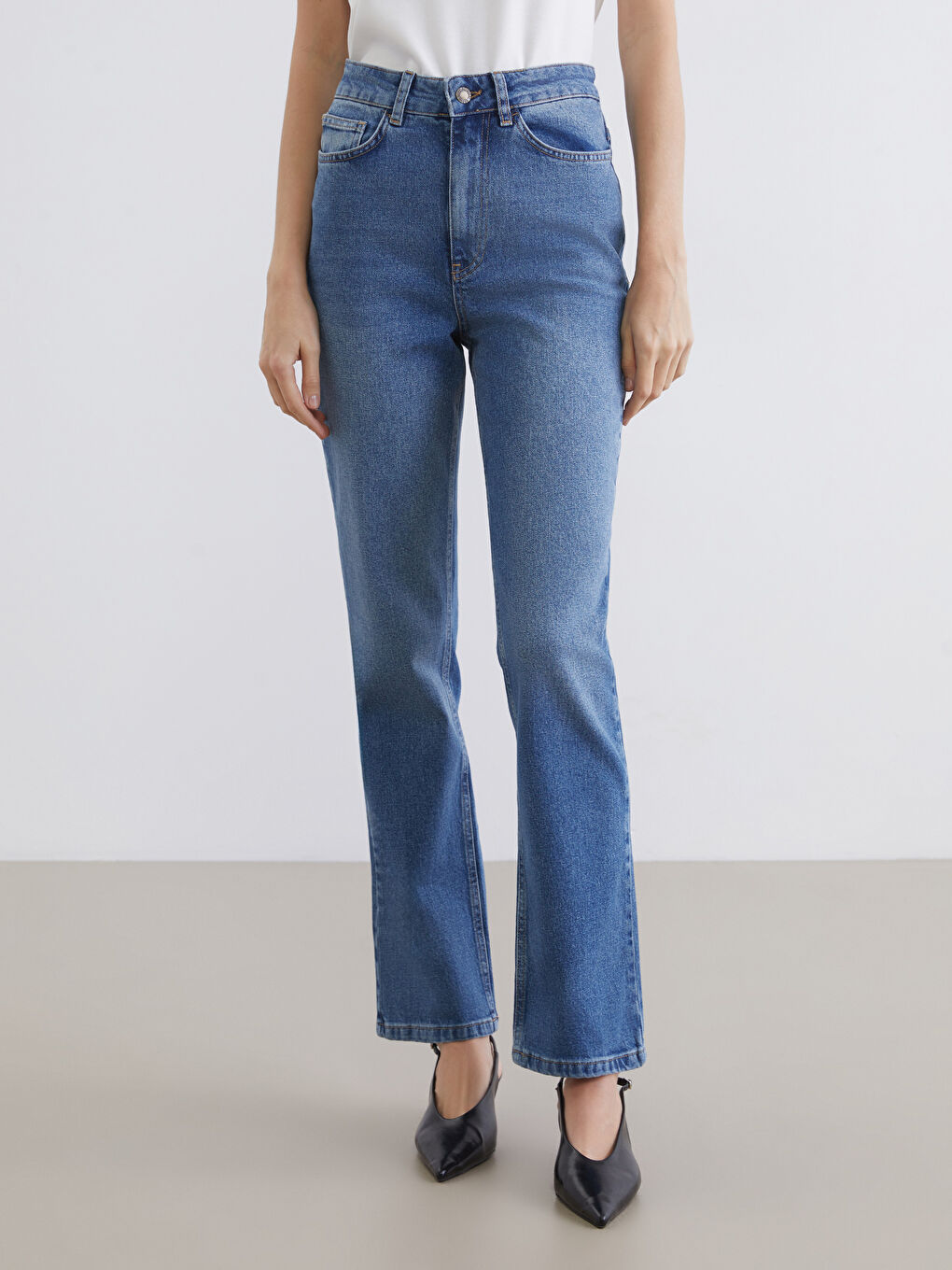 İndigo Straight Fit Kadın Jean Pantolon-1