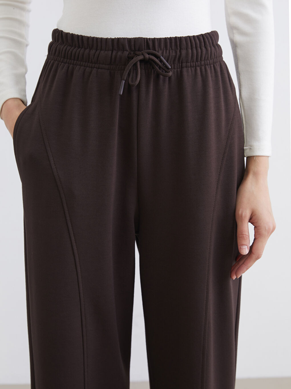 Kahverengi Beli Lastikli Geniş Paça Kadın Eşofman Altı-2