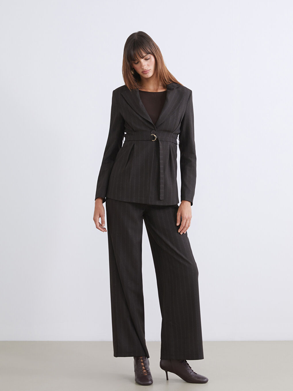 Kahverengi Loose Fit Çizgili Kadın Pileli Pantolon