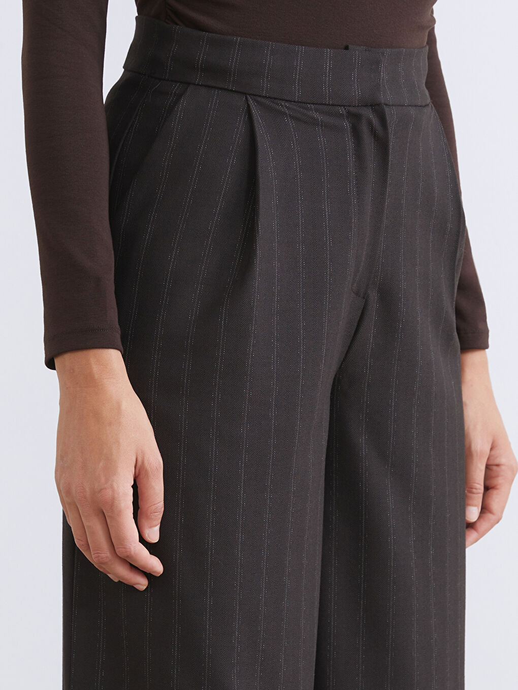 Kahverengi Loose Fit Çizgili Kadın Pileli Pantolon-2