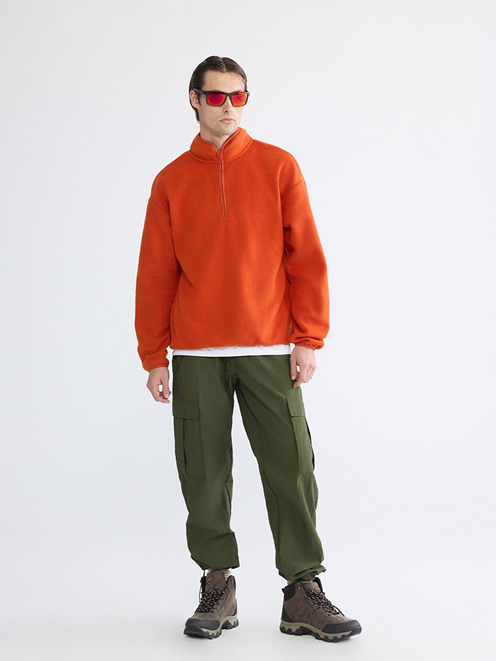 Turuncu Fermuarlı Dik Yaka Nakışlı Erkek Polar Sweatshirt-1