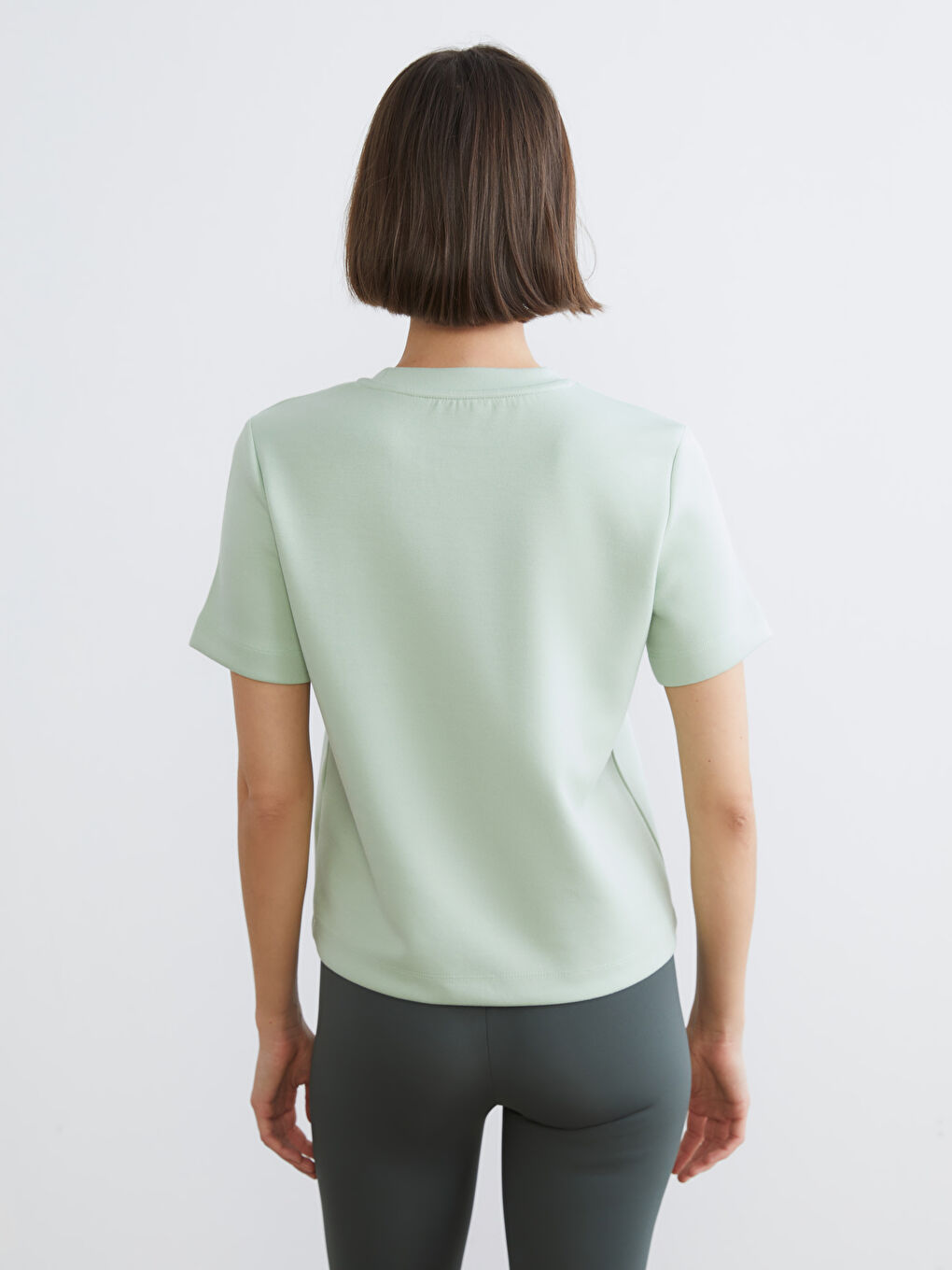 Yeşil Bisiklet Yaka Nakışlı Kadın Spor Tişört-3