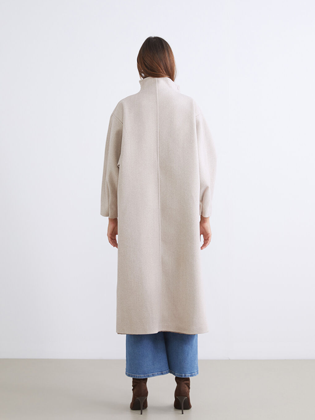 Bej Dik Yaka Kadın Kaşe Kaban-4