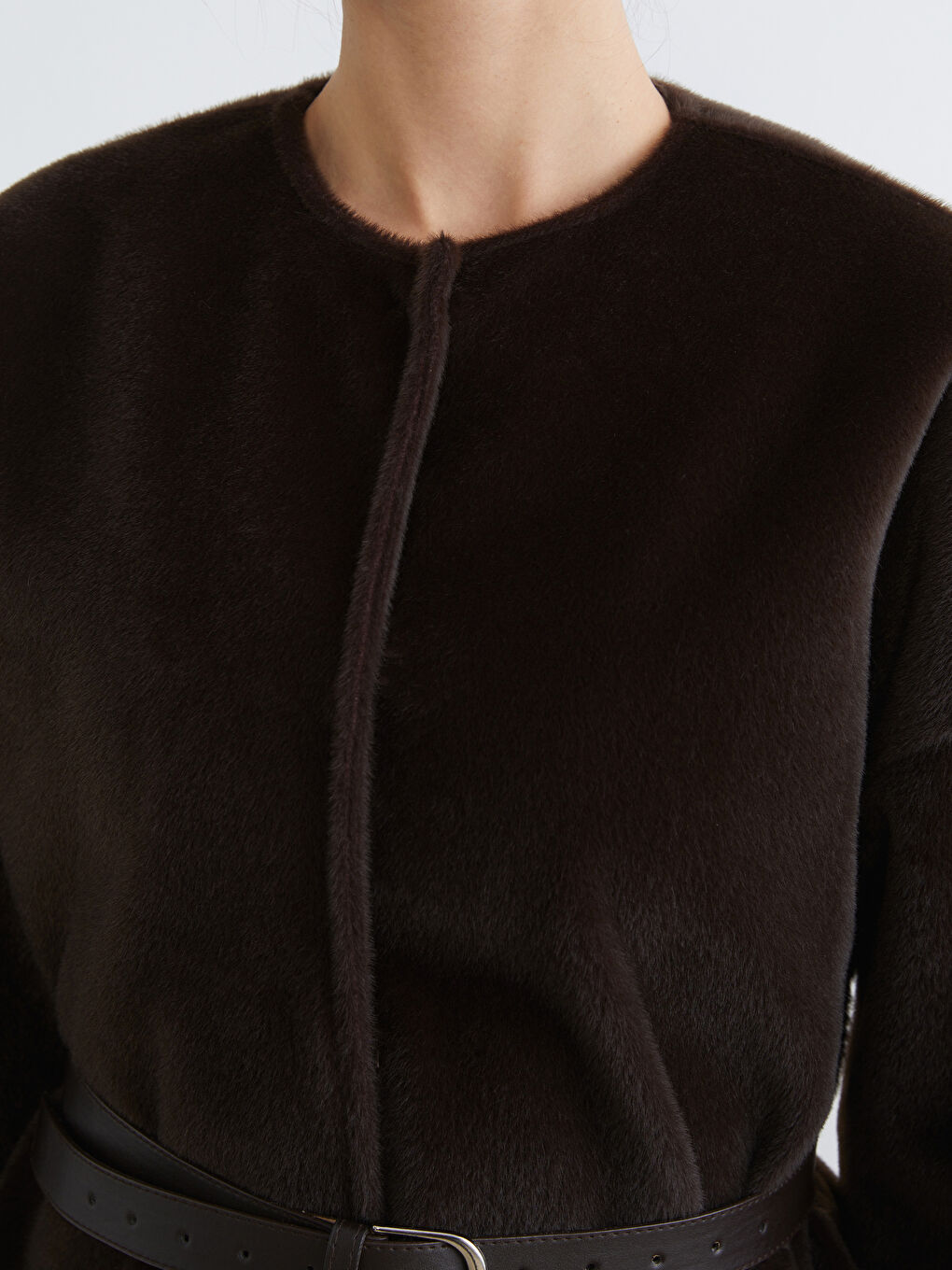 معطف بني امرأة-2