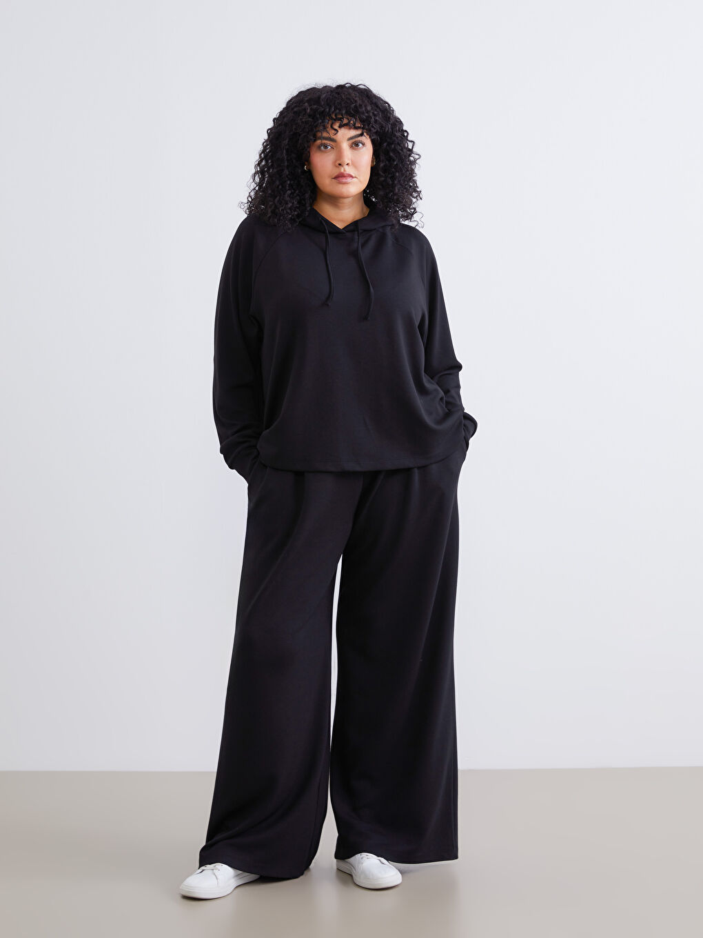 Siyah Büyük Beden Kadın Hoodie-1