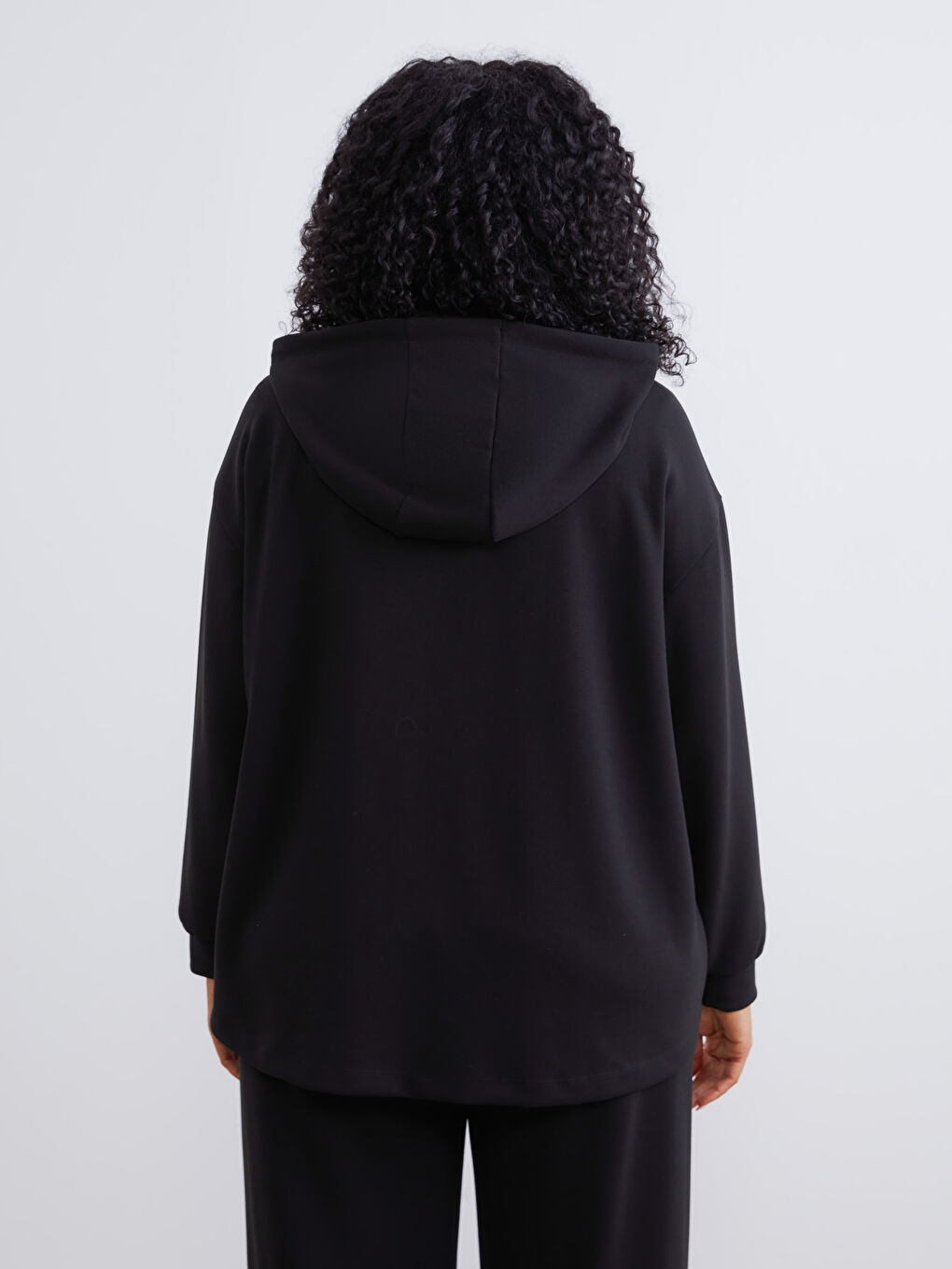 Siyah Büyük Beden Kapüşonlu Kadın Fermuarlı Sweatshirt-3