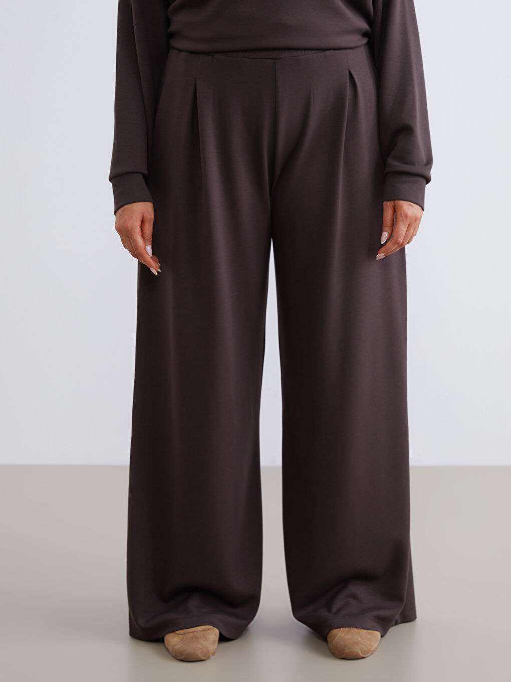 Kahverengi Büyük Beden Beli Lastikli Kadın Eşofman Altı-1