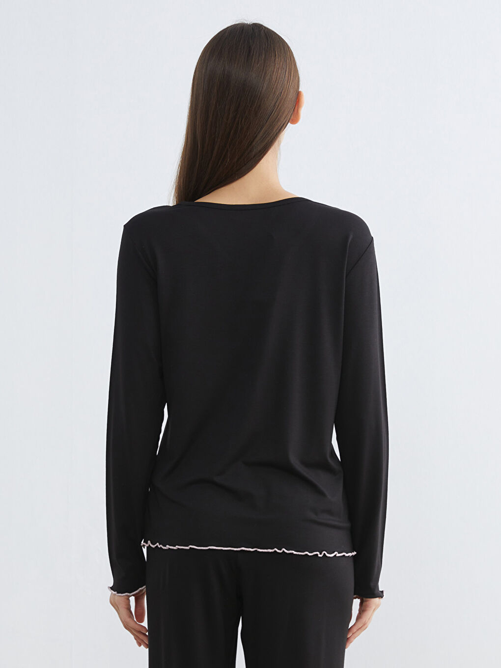 Siyah V Yaka Kadın Pijama Üstü-1