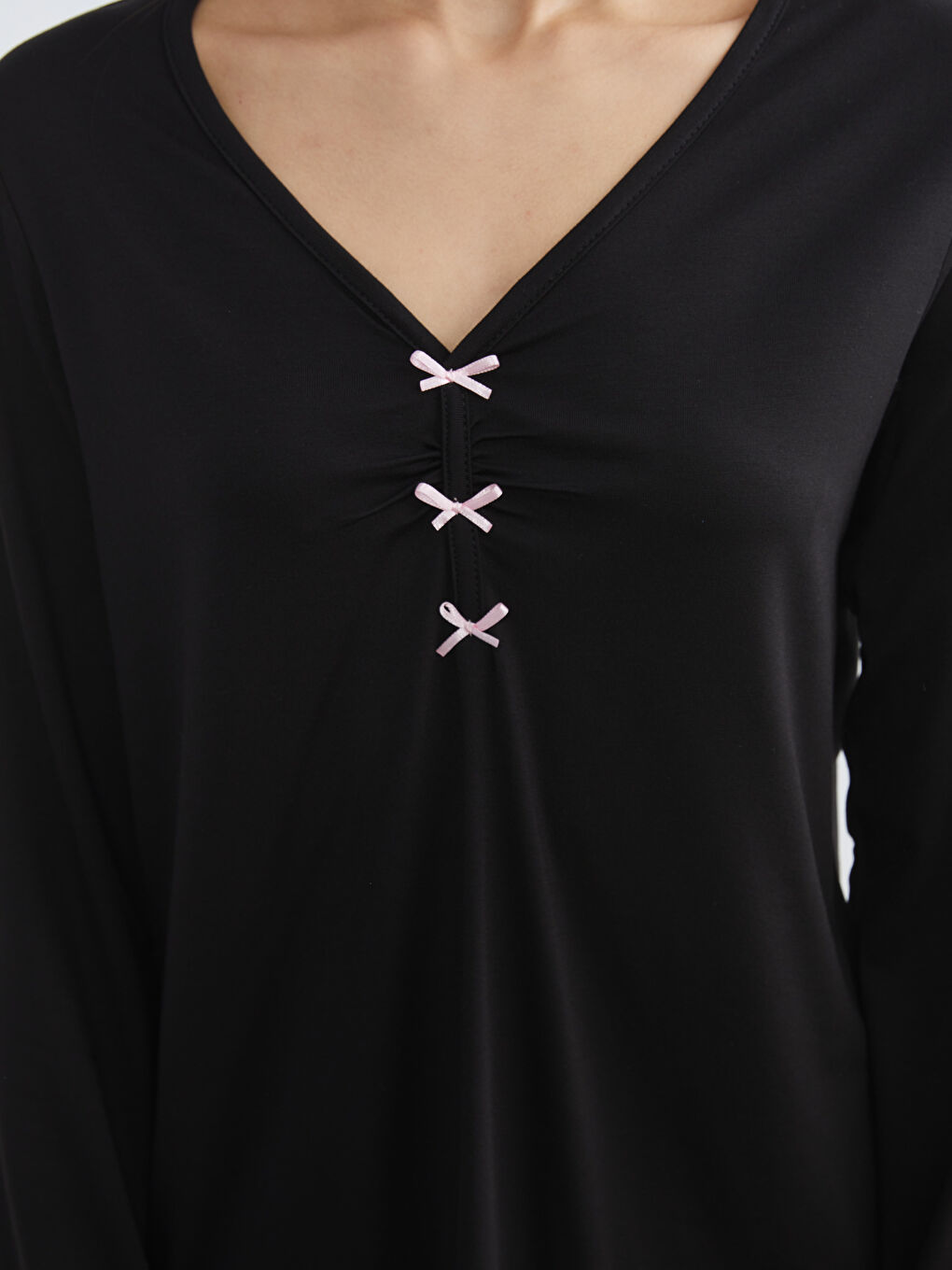 Siyah V Yaka Kadın Pijama Takım-2