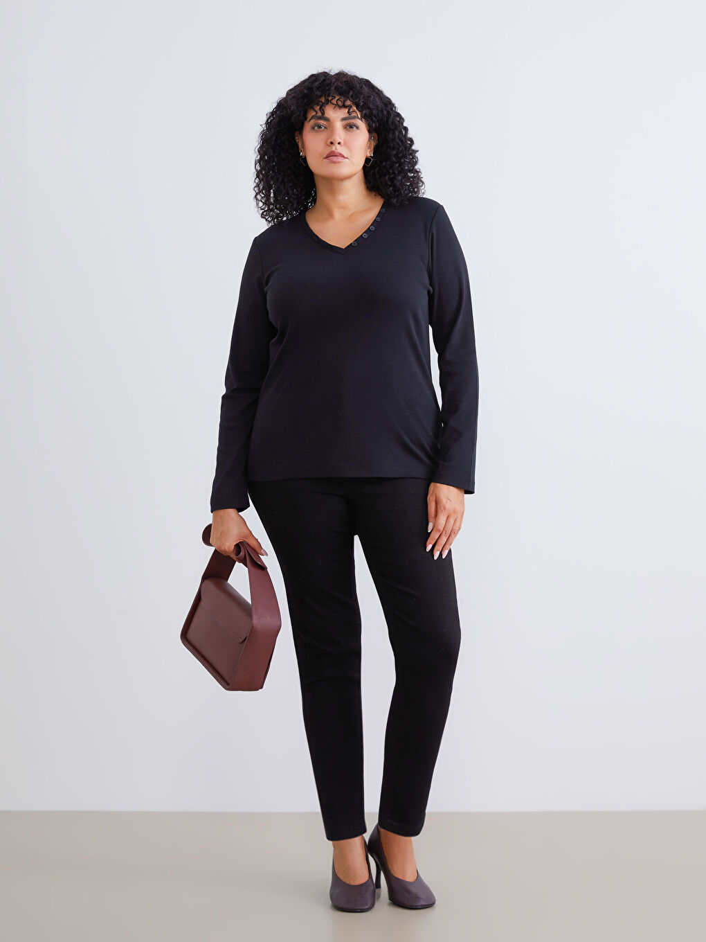 Siyah Büyük Beden V Yaka Kadın Body-1