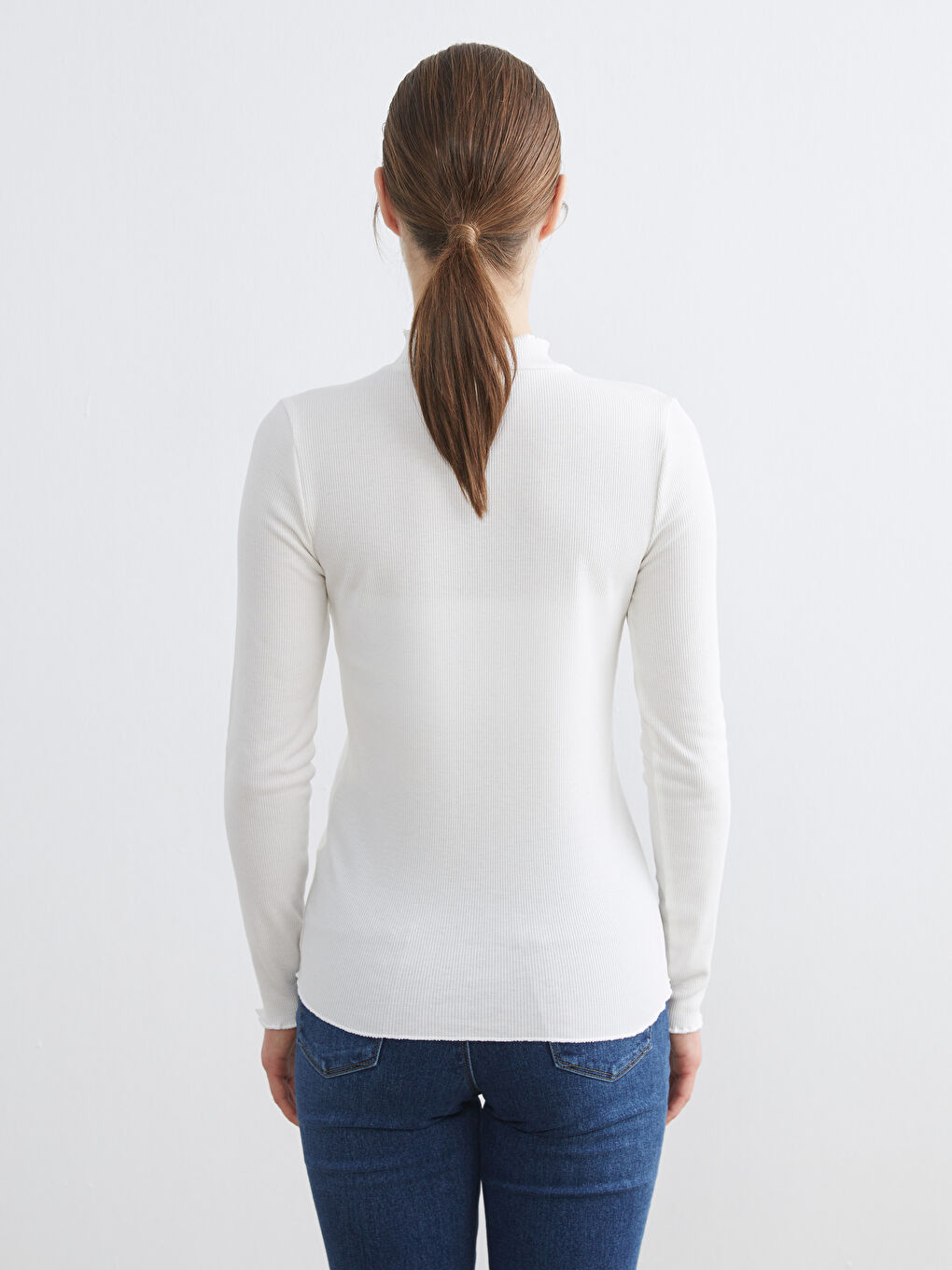 Ekru Fırfırlı Dik Yaka Kadın Body-3