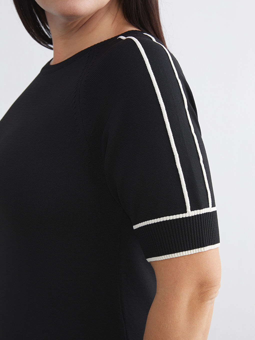 Siyah Bisiklet Yaka Kadın Triko Kazak-2