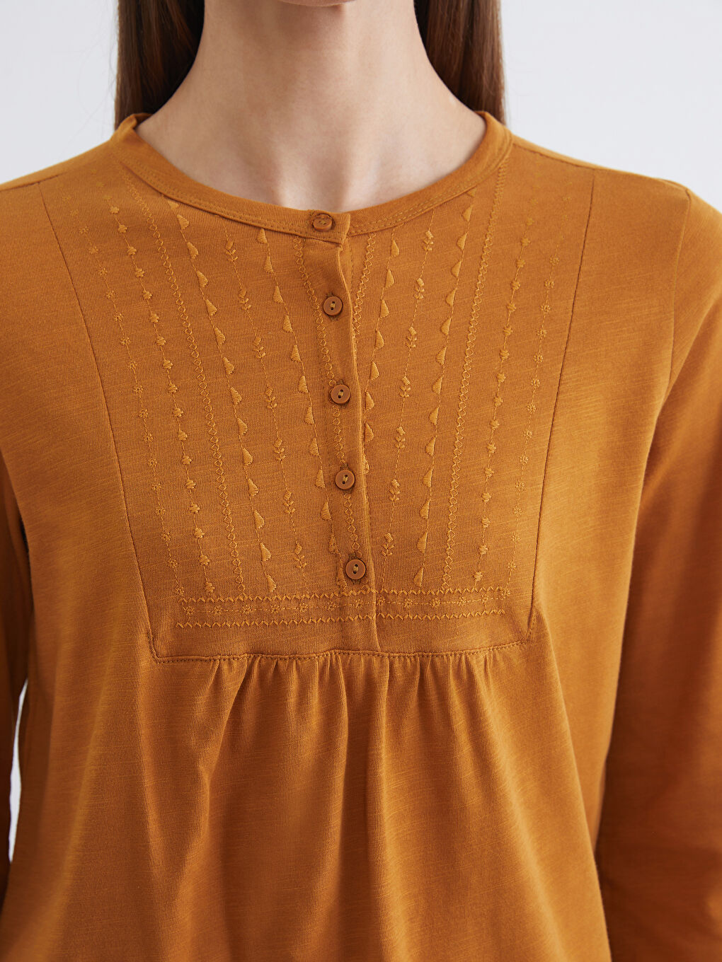 Sarı Bisiklet Yaka Nakışlı Bluz-2