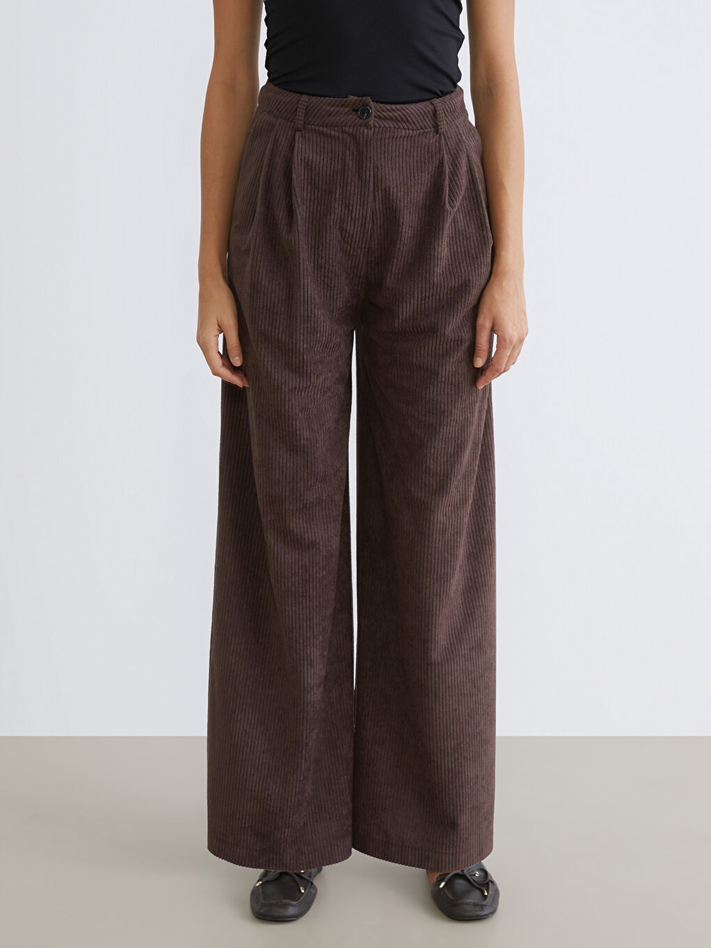 پانتۆڵ قاوه‌یی ژن-1