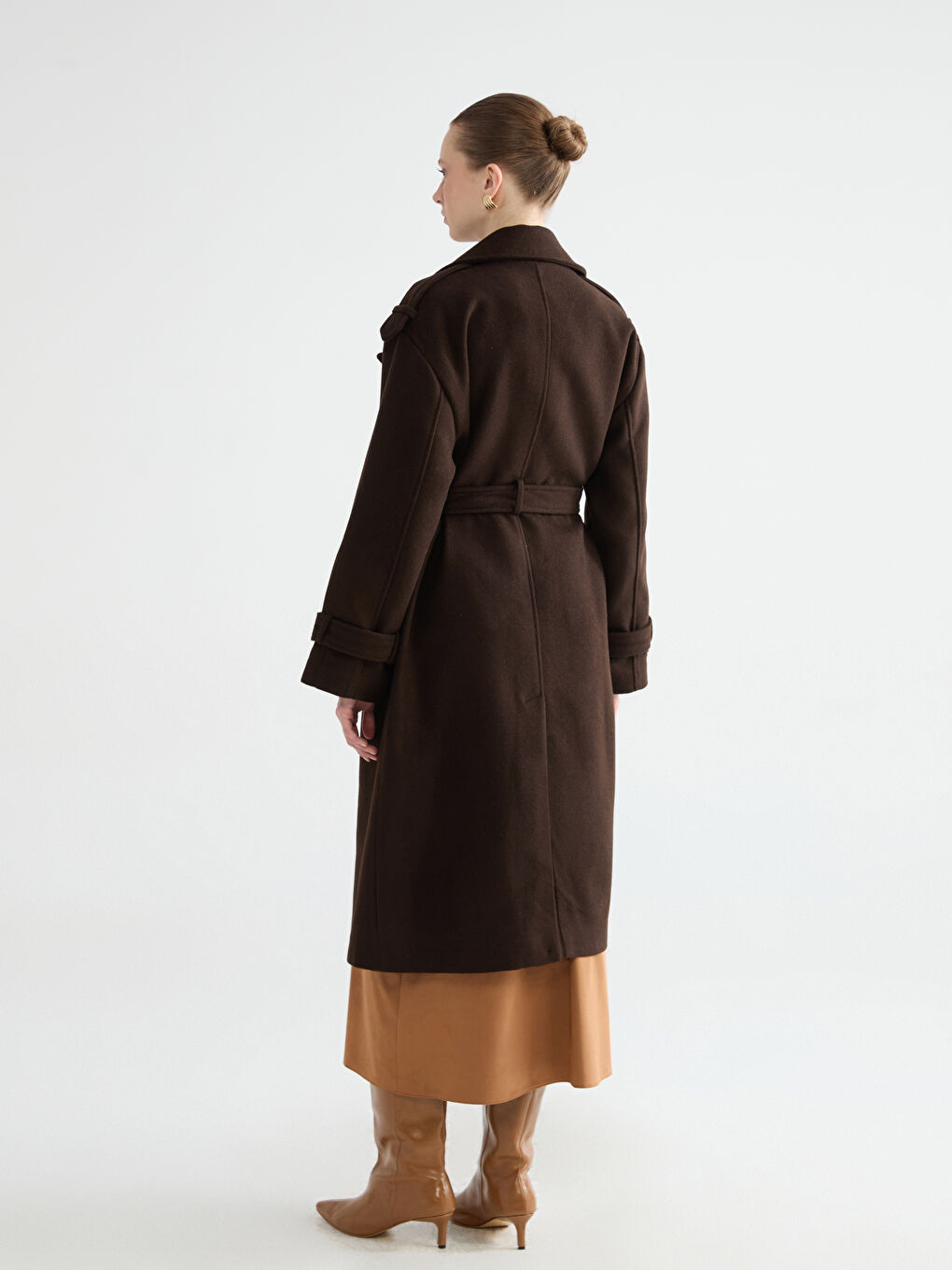 Kahverengi Kruvaze Yaka Kadın Kaşe Kaban-4