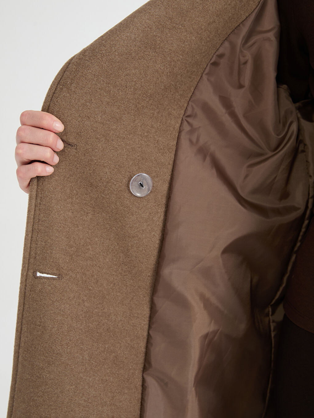 Bej Kruvaze Yaka Kadın Kaşe Kaban-2